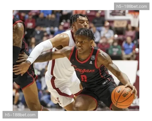 马库斯萨瑟右髋拉伤出战存疑 活塞外线投射稳定性受到影响